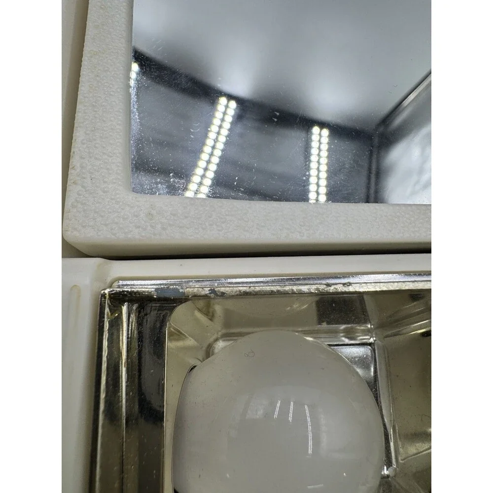 VTG Underwriters Laboratories Cosmetic Lighted Makeup Mirror Travel Case Vanity
